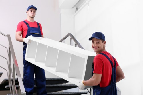 Flat removals in Bermondsey with local apartment access planning
