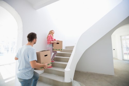 Local removal company assisting with moving day preparation in Bermondsey